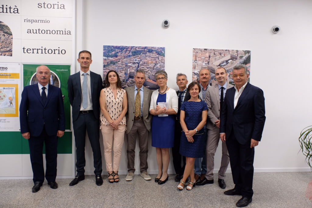 Nuova sede per la filiale Carifermo di Macerata