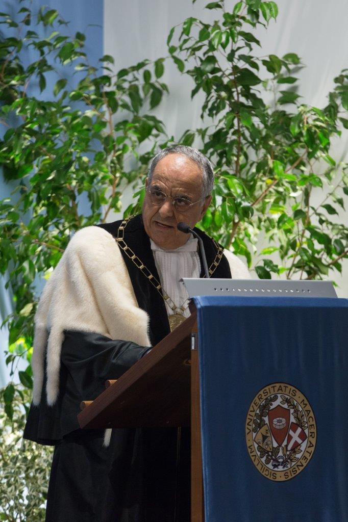 Don Vinicio Albanesi, laureato honoris causa, Università di Macerata, Pedagogia, lezione di vita,