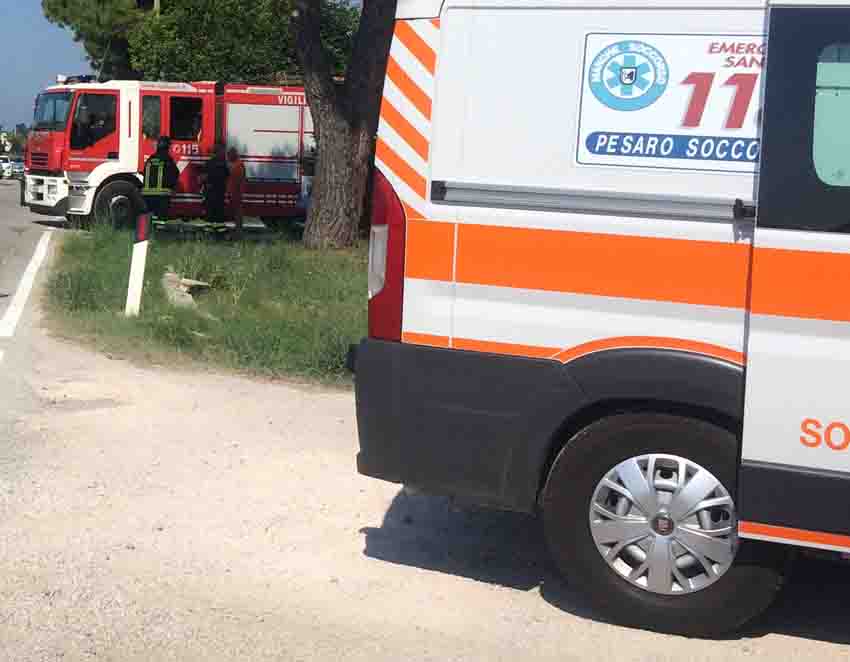 ambulanza vigilidelfuoco incidente AgM2019-x0 (4)