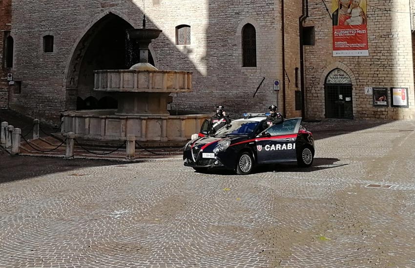 carabinieri-FABRIANO-auto-centro-storico2021-(6)