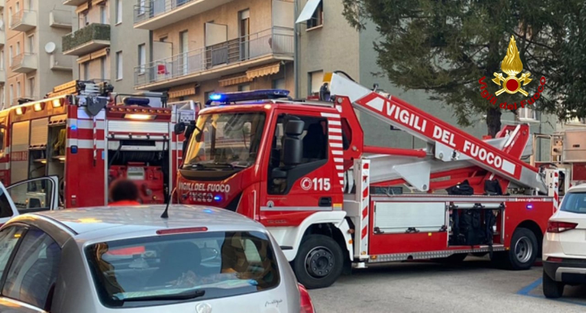 MACERATA incendio appartamento2021-12-31