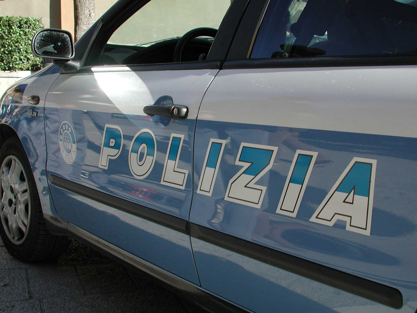 polizia auto