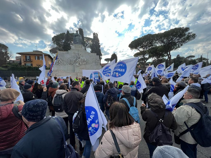 popolo della famiglia ROMA (1)