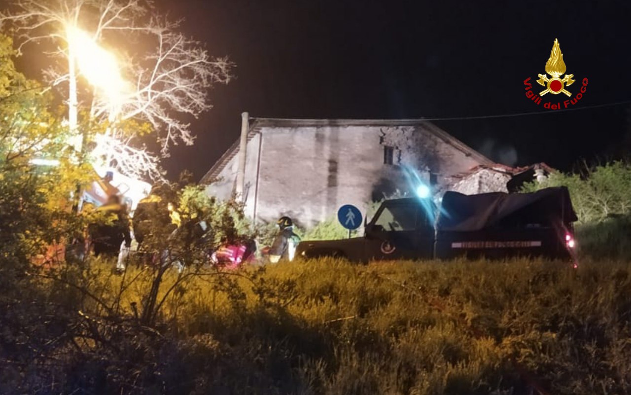 PIEVE TORINA incendio abitazione notte2022-04-24 (1)