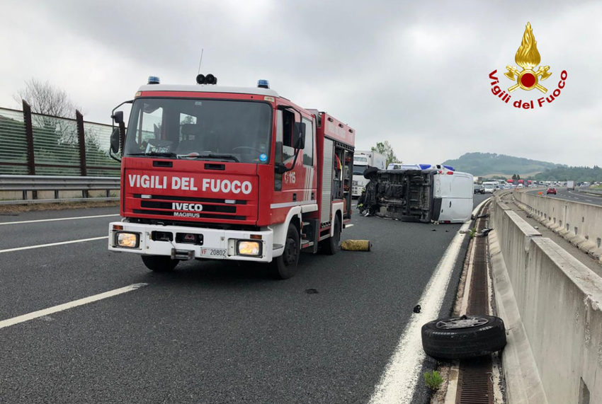 PESARO incidente autostrada2022-05-31