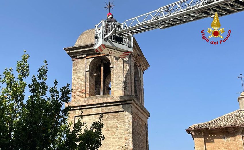 OSIMO chiesa della misericordia pezzi pericolanti2022-07-05