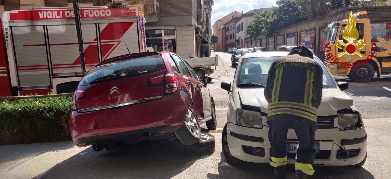 TOLENTINO incidente auto2022-08-30