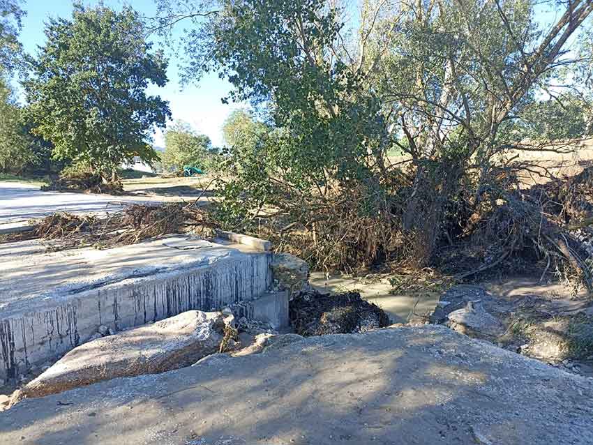 SERRA-DE-CONTI-ponte-che-collega-Osteria-dopo-alluvione2022-09-20-(3)