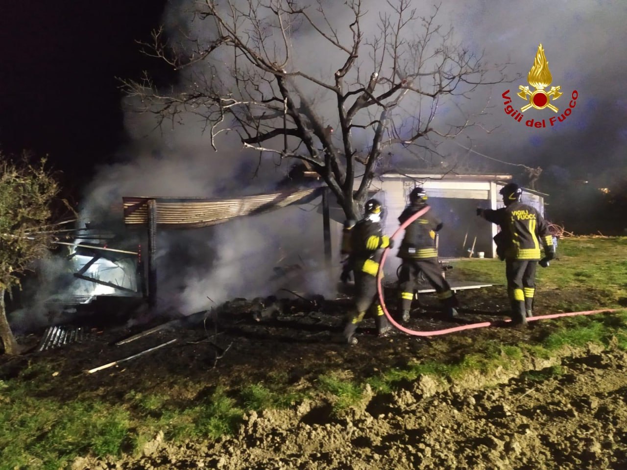 PORTO SANT’ELPIDIO incendio rimessa agricola2023-03-23 (2)