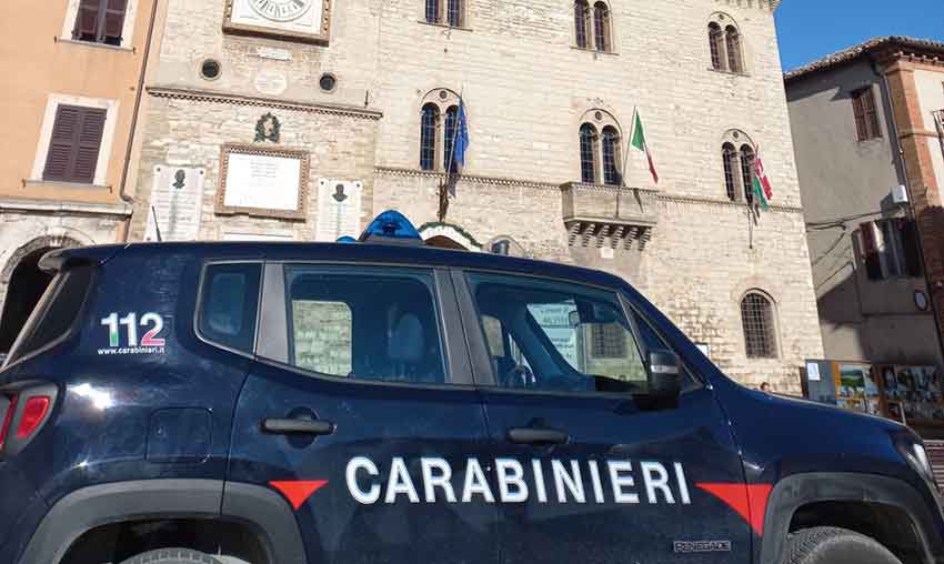 carabinieri-FABRIANO-auto (2)