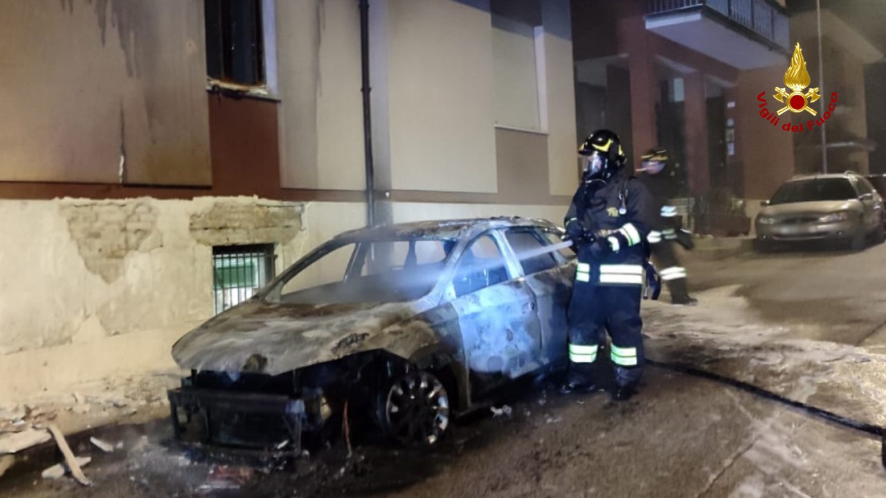 SANT’ELPIDIO A MARE incendio auto2024-01-04 (1)