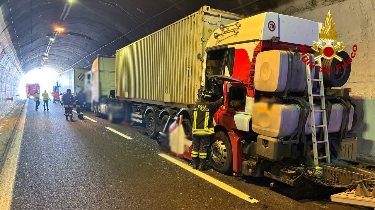 CUPRA MARITTIMA incidente autostrada galleria2024-03-21 (2)