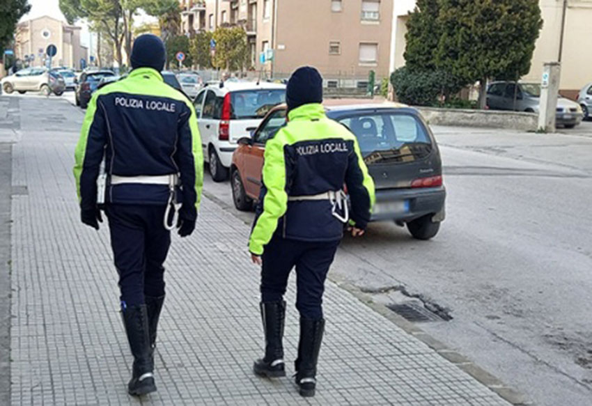 JESI polizia locale agenti